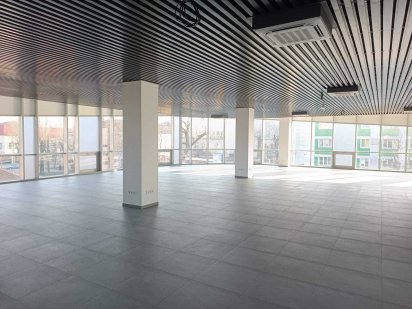 Оренда офiсу в центрi мiста, СВiTЛО не вимикають Черкаси