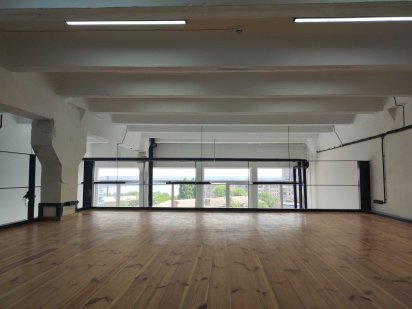 Оренда офісу вул. І.Акінфієва 18 (центр) в БЦ є Генератор Дніпро