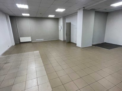 Фасадне приміщення з панорамними вікнами по вул. Сумгаїтська Черкаси