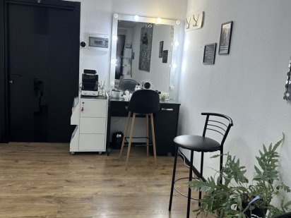 Оренда кушетки/візажного столика для майстрів по перманенту/бровіста Винница