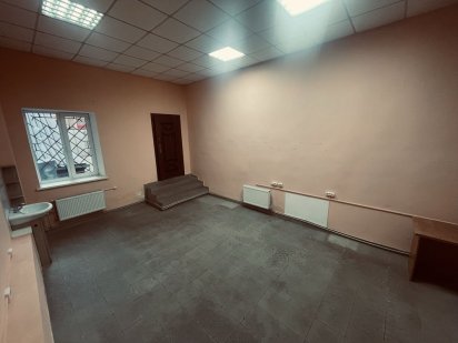 Оренда приміщення під офіс, салон  чи інше.  Центр. доступ 24/7 Кропивницкий