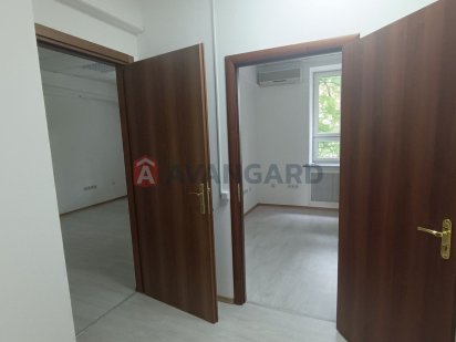 Оренда офісів (зупинка Університет)