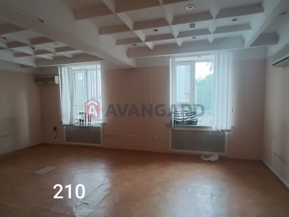 Офіси різної квадратури (Університет)