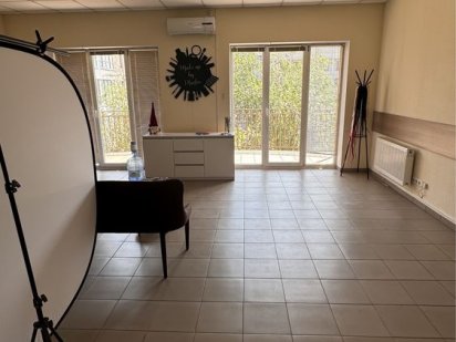 Аренда половины кабинета. Центр города Дніпро