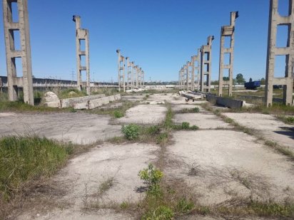 Аренда бетонной площадки с мостовым краном