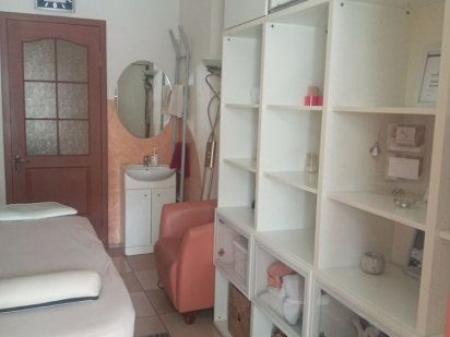 Робоче місце для майстра манікюру/педікюру салон центр міста