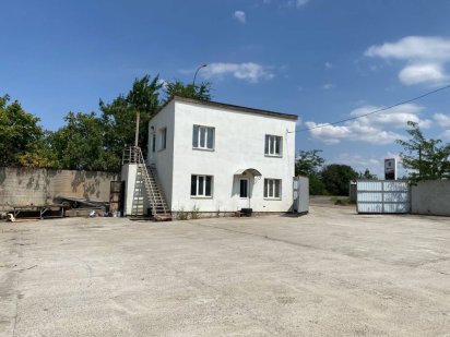 Склады «А» класса 3км от города по Киевской трассе 150м 10000грн Миколаїв