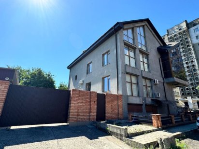 Офисный блок закрытого типа в Ингульском р-не 200м 30000грн Миколаїв