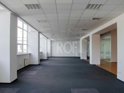 Оренда офісу 420 м2 метро Почайна Киев