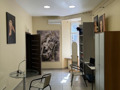 Оренда шоу рума, офіса або інтернет магазина в серці Подола Київ