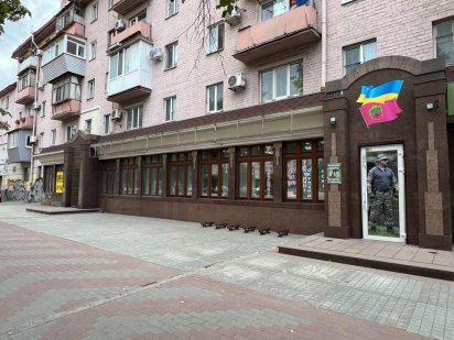 Приміщення на червоній лініі, пр. Соборний - 220 кв.м.