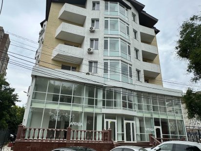 Центр Шевченко/Соборная 795кв.м.фасад ремонт новобудова 320000 грн/міс Николаев