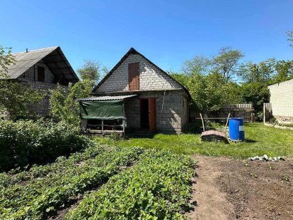 Продам участок с гаражом Кам'янське