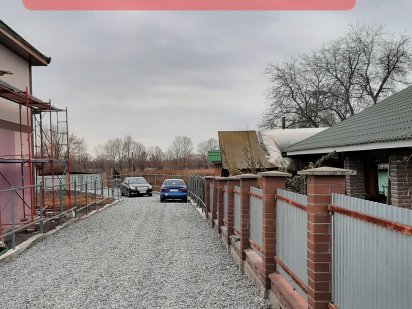 Продам участок с недостроенным домом. Владелец Васильків