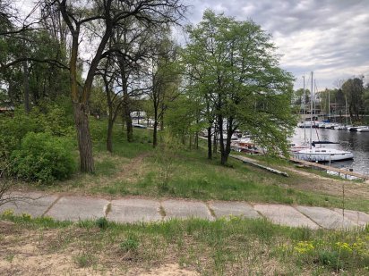 9 и более соток, берег, Киевское море, коммуникации, яхт-клуб, у воды Вышгород