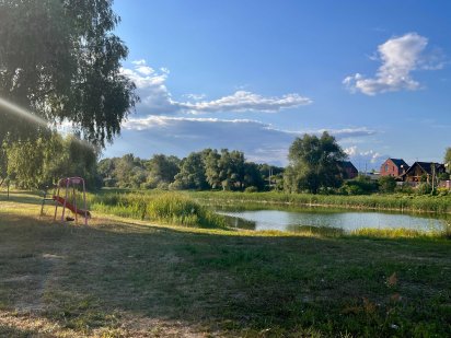 10.08 соток Перша Лінія від Озера Гостомель