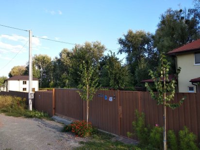 Гостомель,участок 13сот жилая застройка,под 10-12таунхаусов подходит! Гостомель