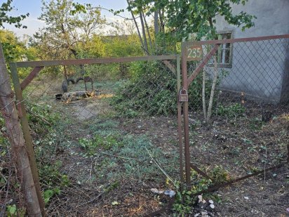 Дачный участок в городе 6 соток