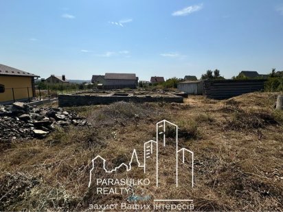 Земельна ділянка з фундаментом у класному розташуванні Кам'янець-Подільський