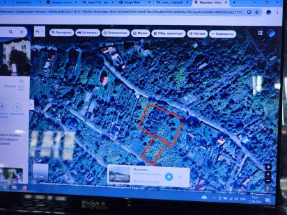 Земля ~25 соток (біля Об'їзної ).комунікації. Мукачево