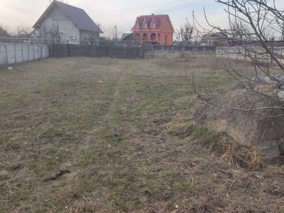 Продам земельну ділянку під житлову забудову Звягель