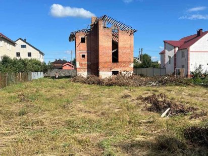 Продається ділянка з незавершеним будівництвом (Район WOODMALL) Хмельницкий