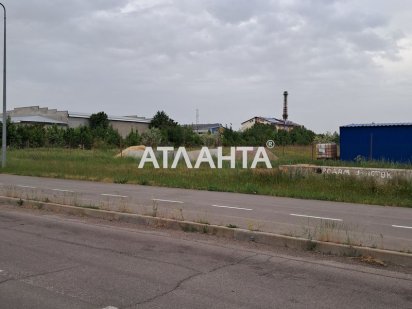 Участок  недалеко от морского берега