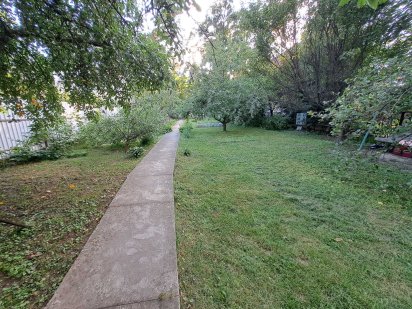 Ділянка на 2 вулиці +старий будинок