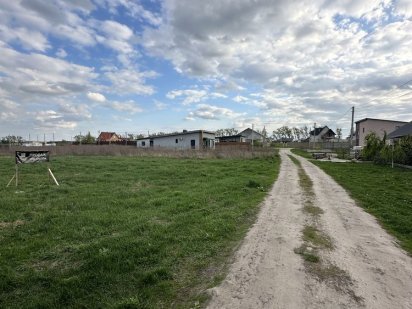 Продаж 10 соток правильної форми Раїси Окіпної Бориспіль