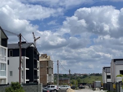 Земельна ділянка на щасливому з комунікаціями (9 соток) Рівне