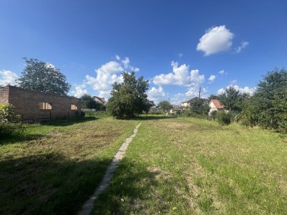 Продам земельну ділянку в районі Басівкут Рівне