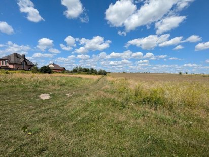 Продам земельну ділянку під забудову Рівне