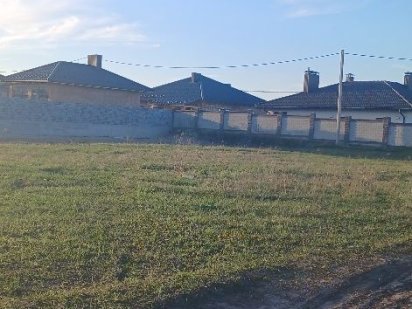 Продам ділянку Газовик в центрі масиву Ровно