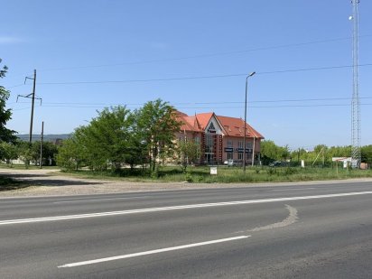 5 хвилин на авто! Чернівці