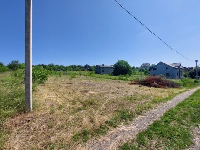 Земельна ділянка . м Чернівці проїзд Смотрицький ( Кемпінг) Чернівці