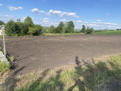 10 соток, 3,7 км від кільця, прямокутна рівнина, поряд комунікації! Черновцы