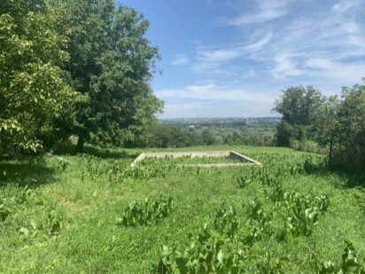 Земельна ділянка . Чернівці