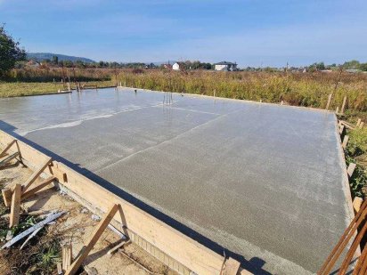 Продається земля + свіжий залитий фундамент Черновцы