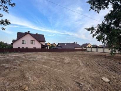 Фасадна кутова ділянка на Вінницьких Хуторах Винница