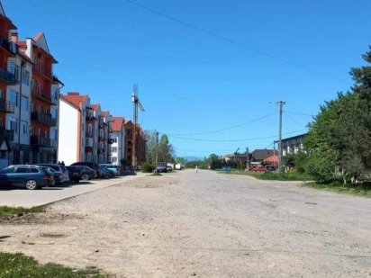 7 сот рн вул Єнківської, 100м від центр.комунік., фасад 21 м Ужгород