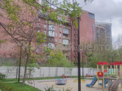 Продам ділянку під житлову забудову. вул. Ямська 54. Київ