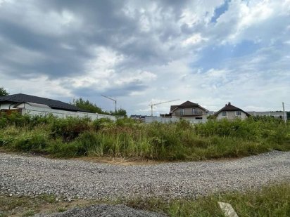 Продаж земельної ділянки під котеджі