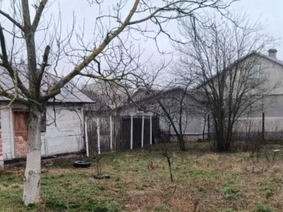 Ділянка зі старим будинком, Караваєві дачі, Відрадний Киев