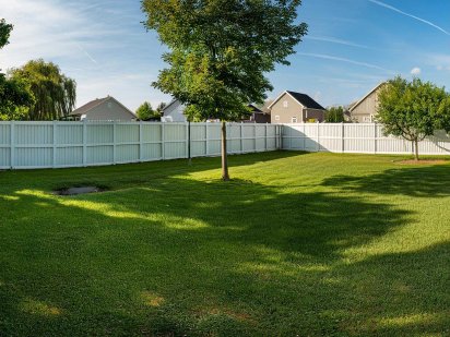 Продается участок 3,7 сотки огражденный забором, близко к морю и парку Одеса