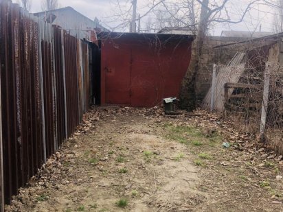 Участок с железным боксом на Намыве Миколаїв