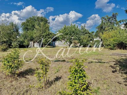 Продам земельну ділянку зі старим будинком р-н  ж/м Парус Днепр