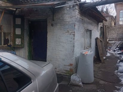 Продам участок 4 сотки, с ветхим домиком  район Подстанции . Дніпро