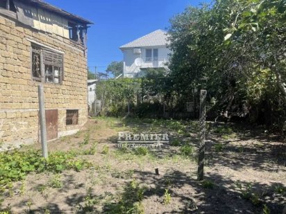 Продам земельну ділянку з будинком в Черноморке Одеса
