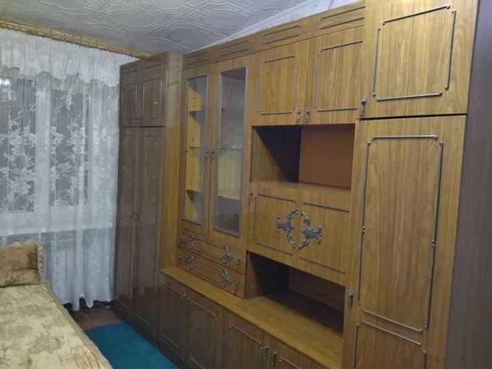 Продам комнату в коммуне 13 кв.м., 5/5, ул. Сегедская/Лунный пер. - фото 1