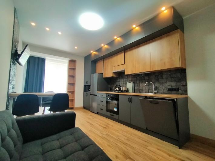 1 кім.  50м2  3/9  ремонт меблі техніка автономне газ Щасливе 64000 - фото 1